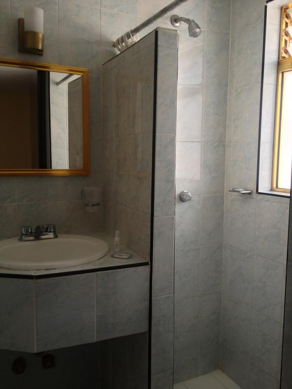 Hotel Colon Express Guadalajara Habitación foto
